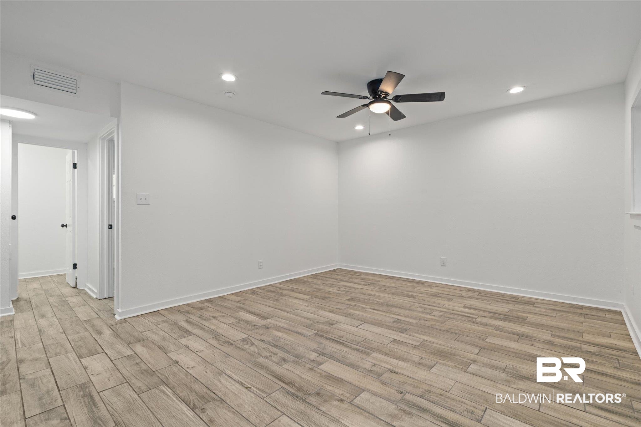 407 Barclay Avenue Fairhope, AL 36532 - Photo 10 of 29 greatroom