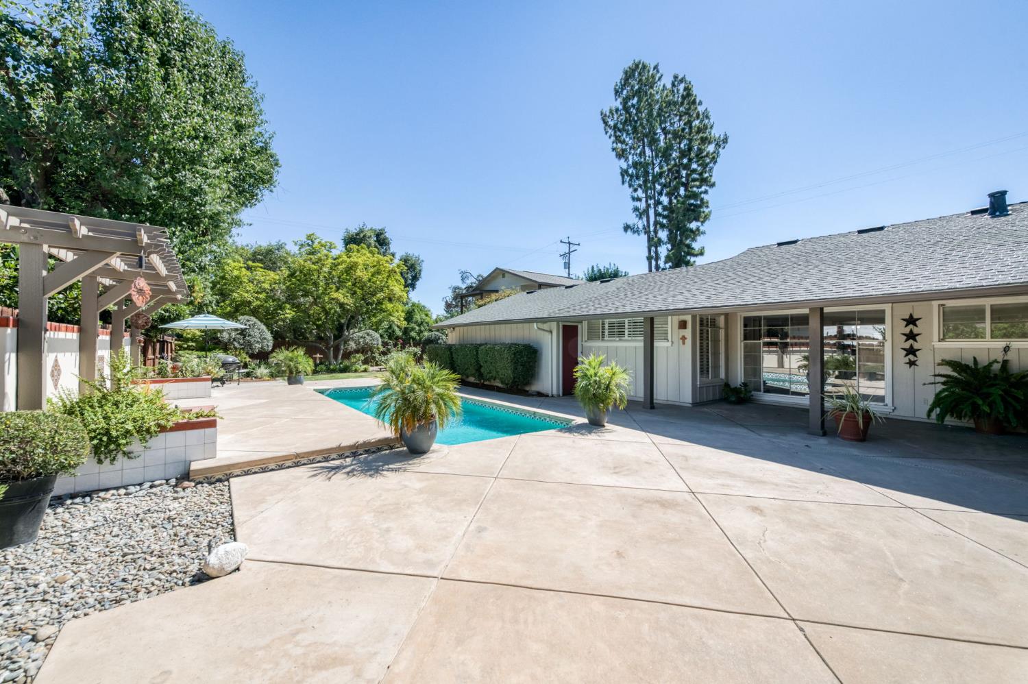 812 East Rialto Avenue Fresno, CA 93704 - Photo 32 of 42