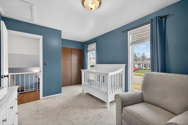 $369,999 | 736 Cypress Lane, Carol Stream, IL 60188