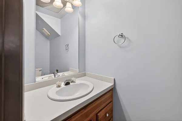 $369,999 | 736 Cypress Lane, Carol Stream, IL 60188