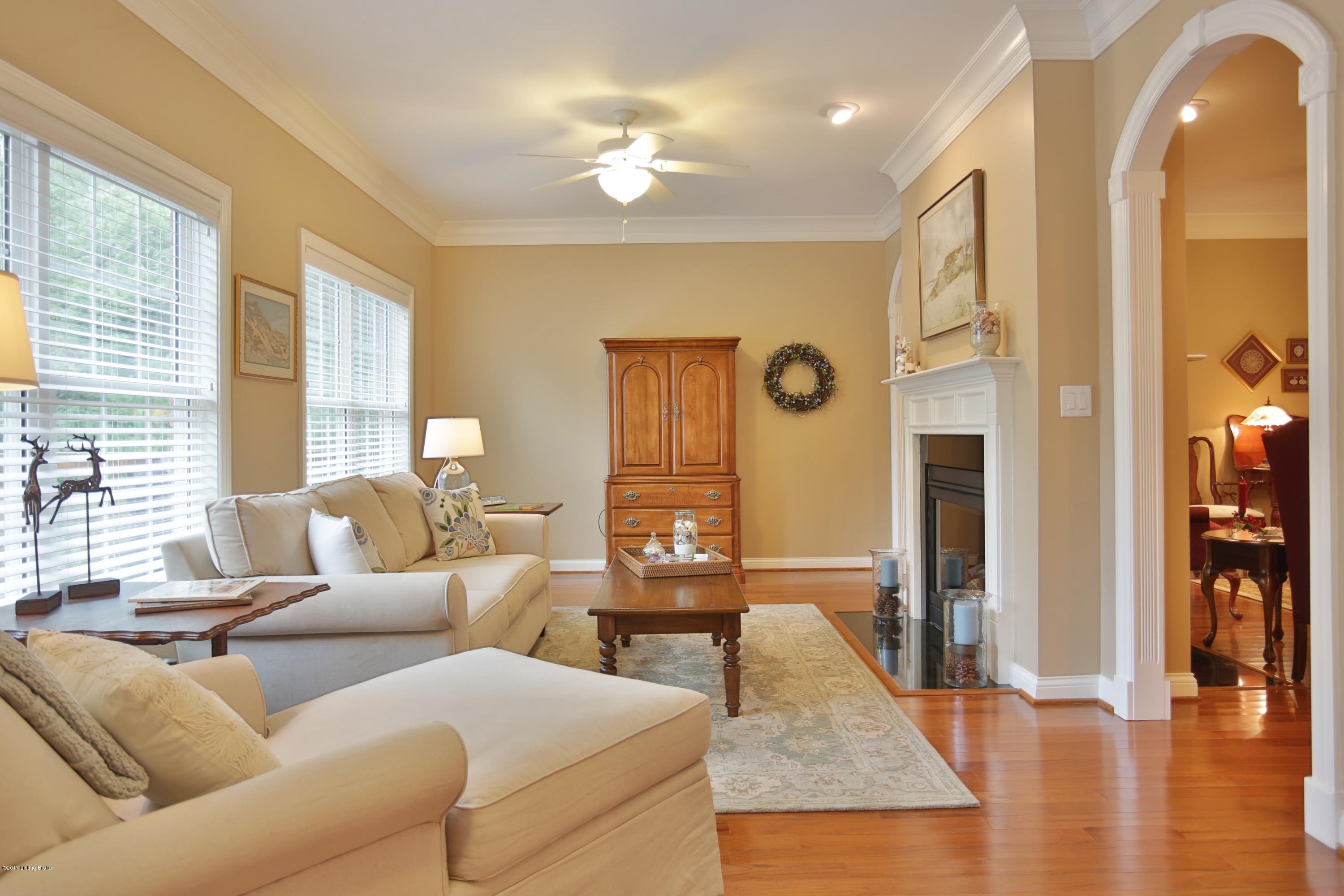 10612 Riva Road Louisville, KY 40223 - Photo 12 of 30 Family room