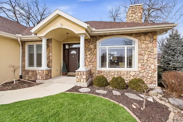 $599,900 | 111 Bayfield Court, Lake Mills, WI 53551