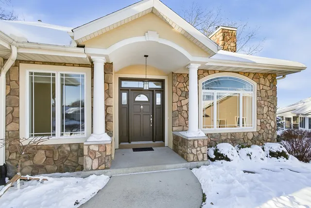 $649,900 | 111 Bayfield Court, Lake Mills, WI 53551