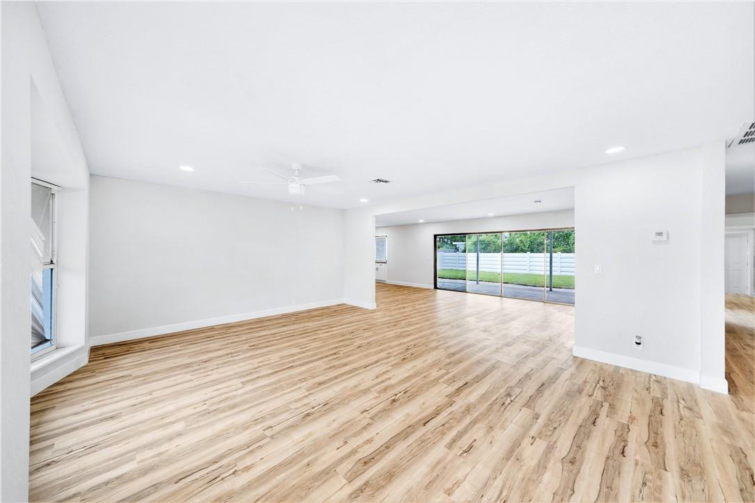 4901 West Park Road Hollywood, FL 33021 - Photo 7 of 48 Photo 7