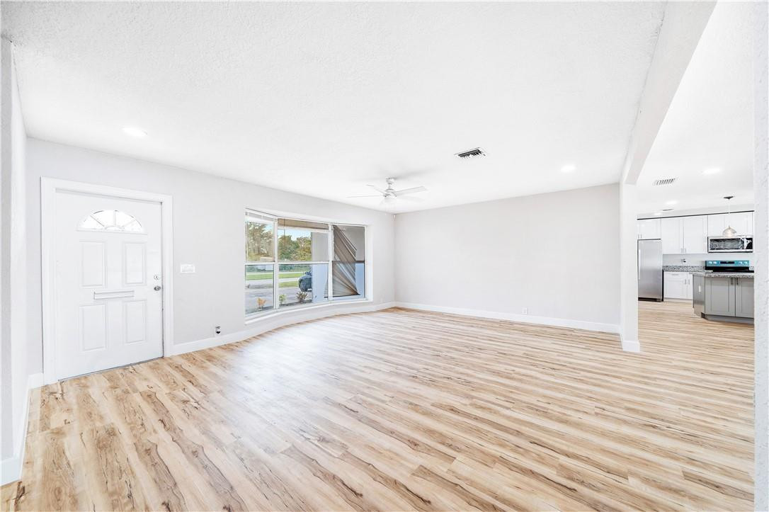 4901 West Park Road Hollywood, FL 33021 - Photo 8 of 48 Photo 8