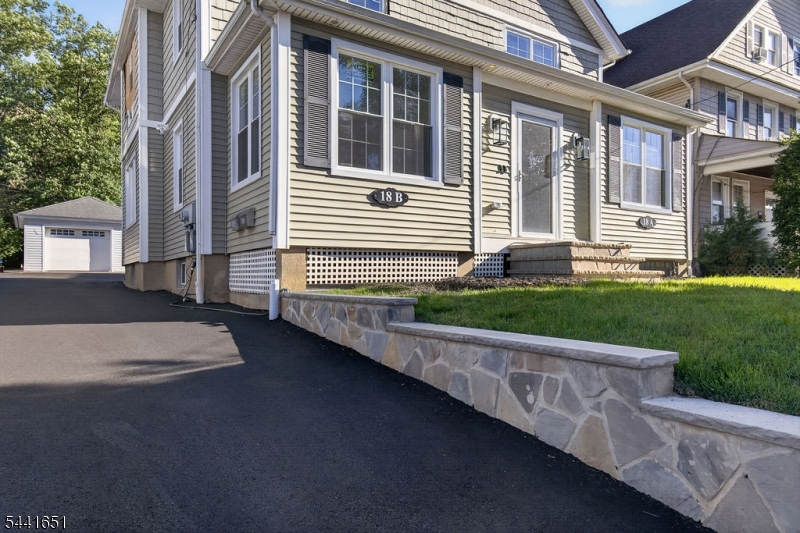 18 Walnut Street, Unit A Summit, NJ 07901 - Photo 2 of 20
