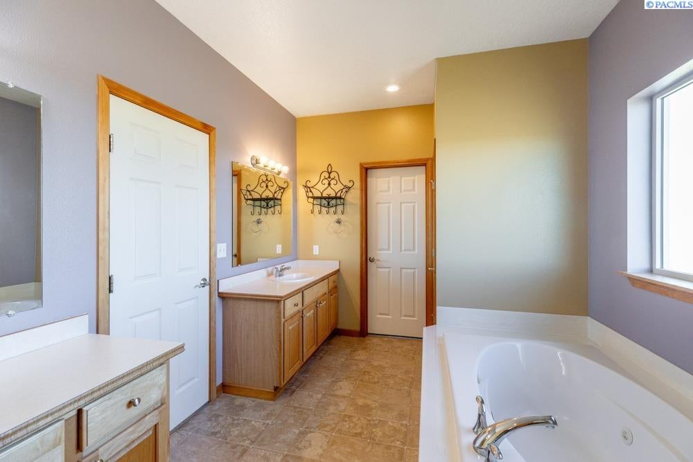 1091 Sunshine Road Pullman, WA 99163 - Photo 19 of 50 Gallery Image 19