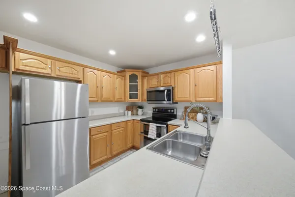 $2,100 | 2605 South Park Avenue, Titusville, FL 32780