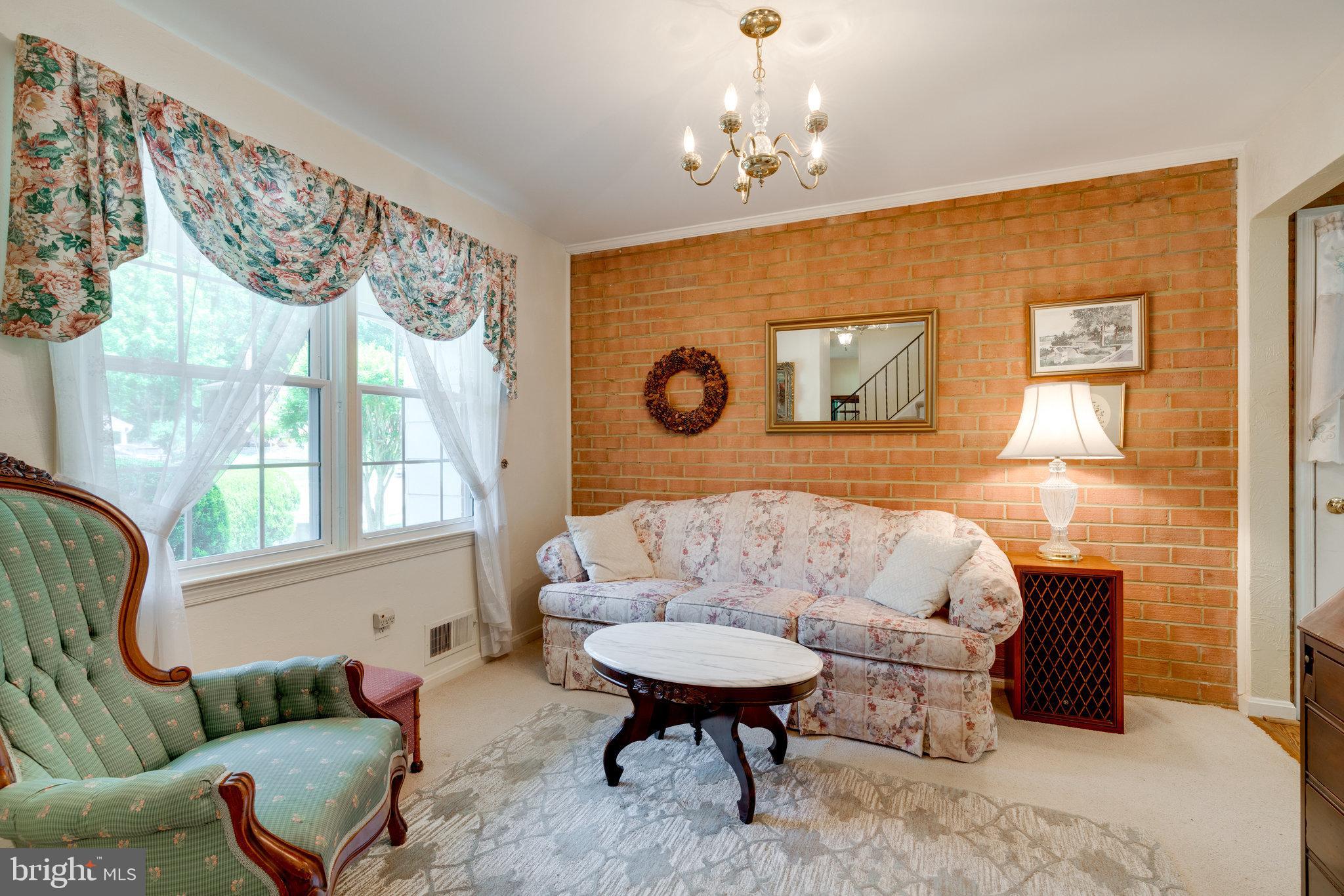 8707 Fox Ridge Road Springfield, VA 22152 - Photo 18 of 65