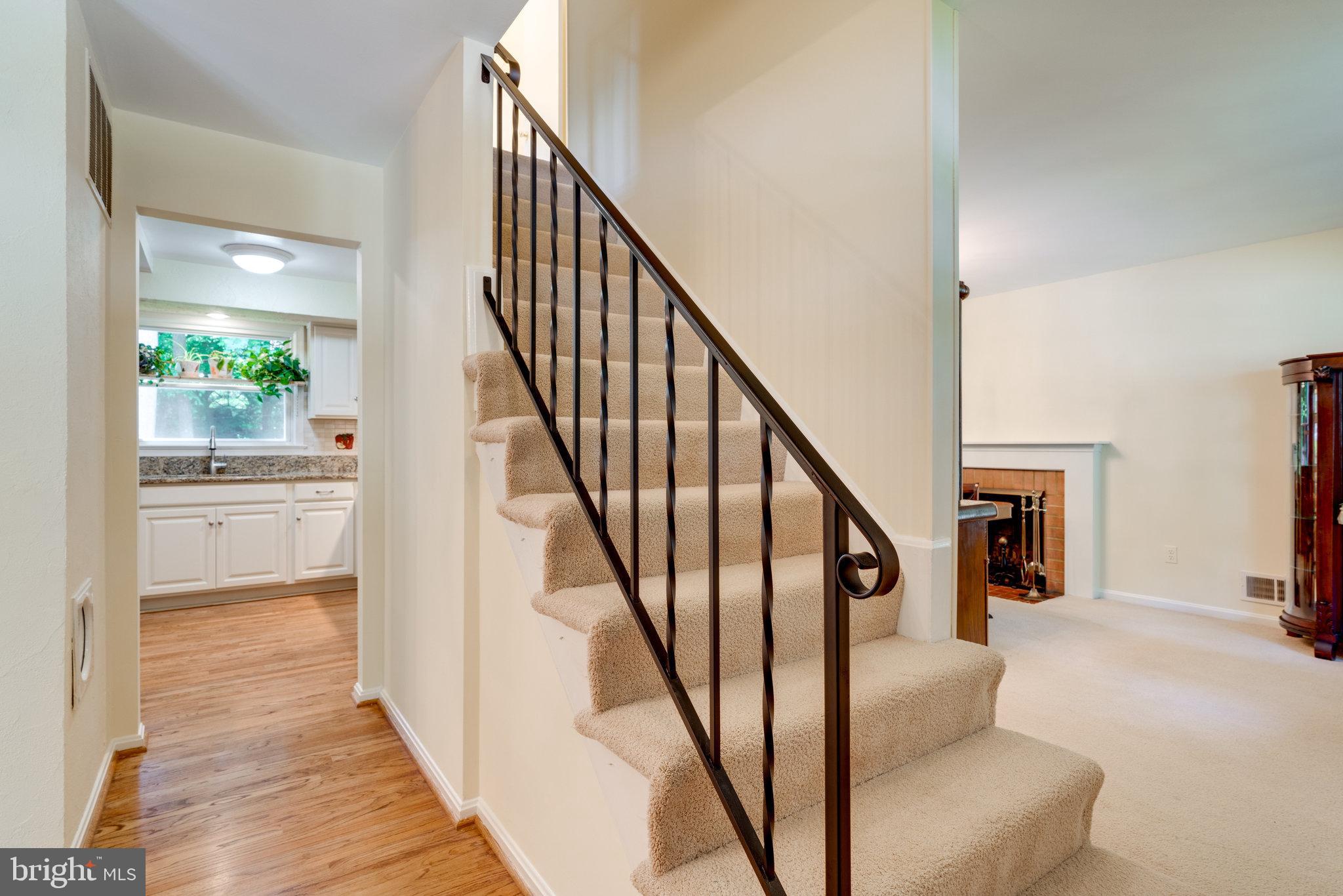 8707 Fox Ridge Road Springfield, VA 22152 - Photo 23 of 65