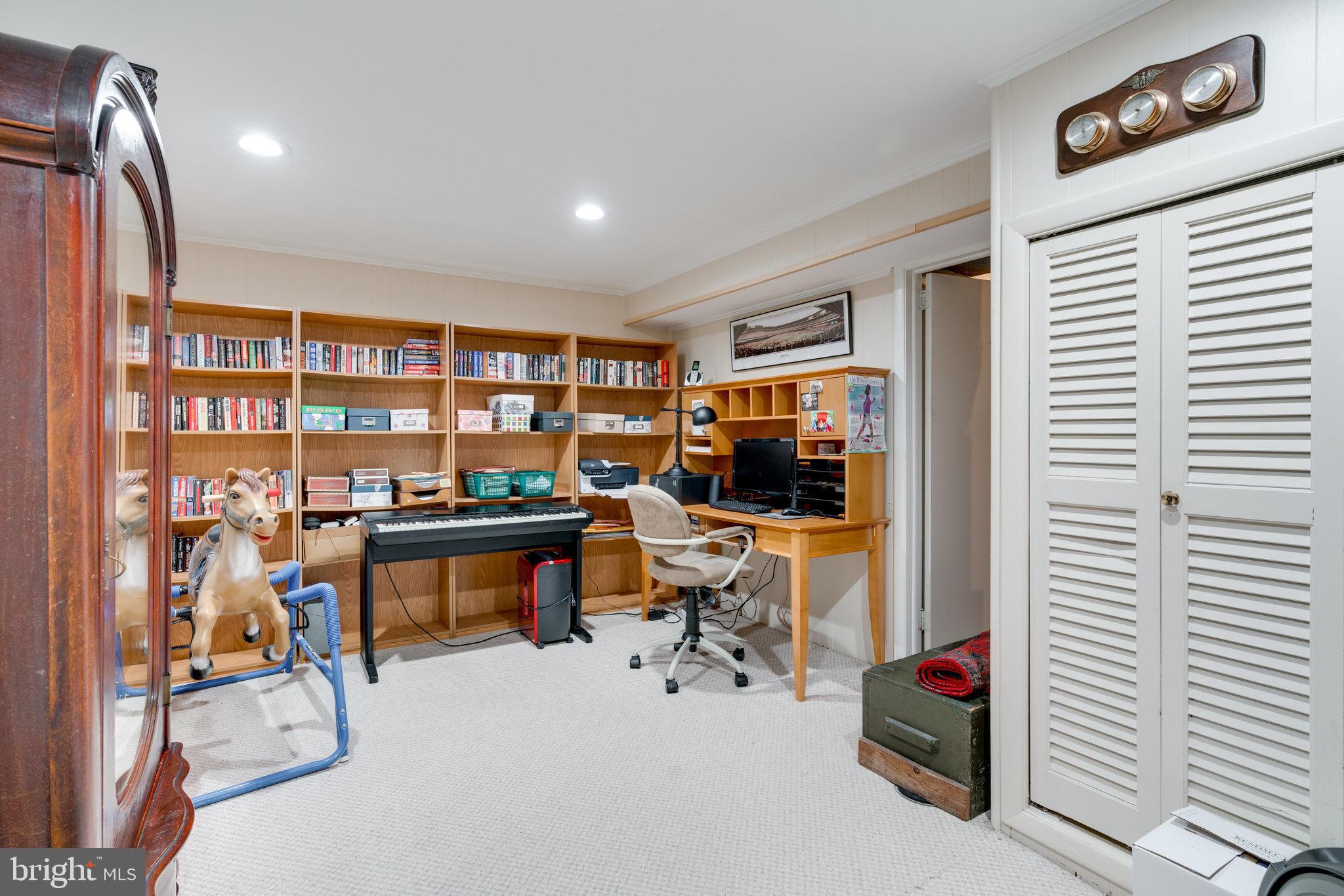 8707 Fox Ridge Road Springfield, VA 22152 - Photo 45 of 65