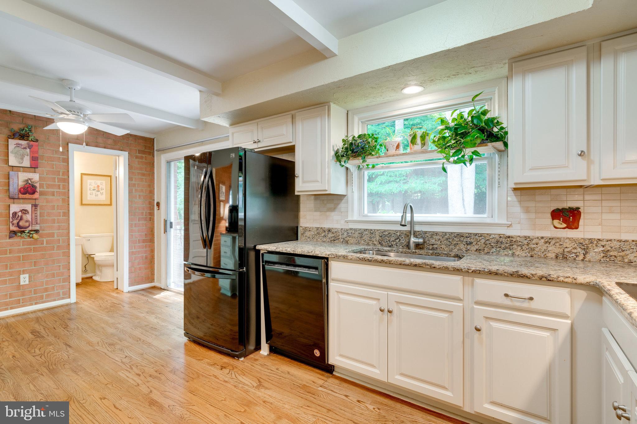 8707 Fox Ridge Road Springfield, VA 22152 - Photo 6 of 65