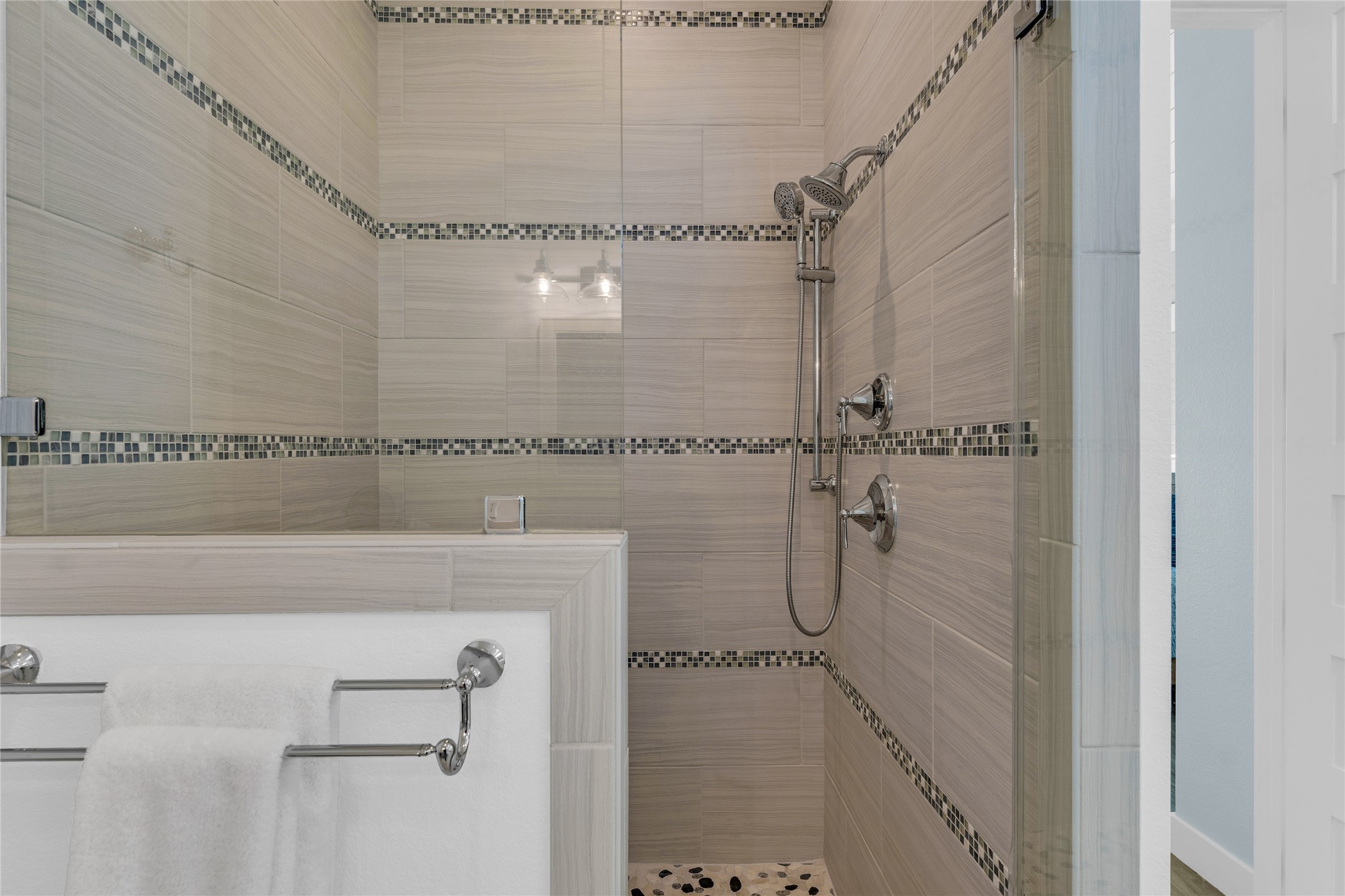 11614 Beachside Galveston, TX 77554 - Photo 17 of 50