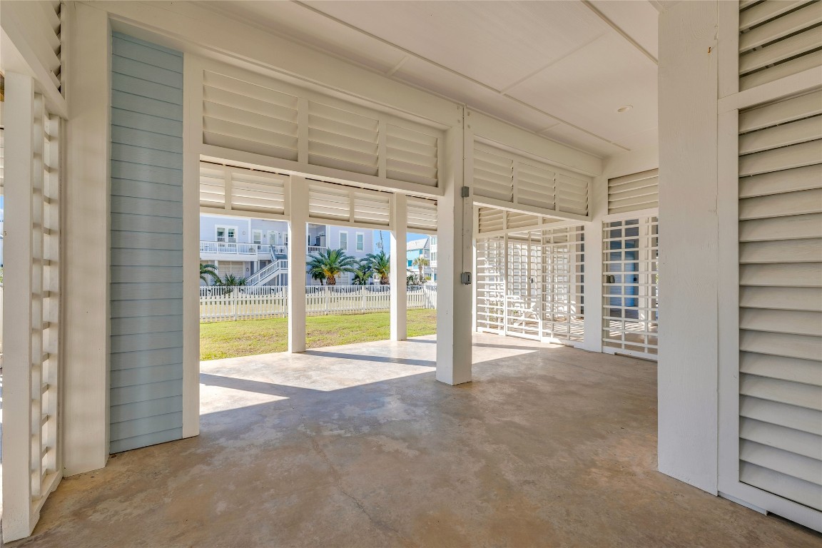 11614 Beachside Galveston, TX 77554 - Photo 43 of 50