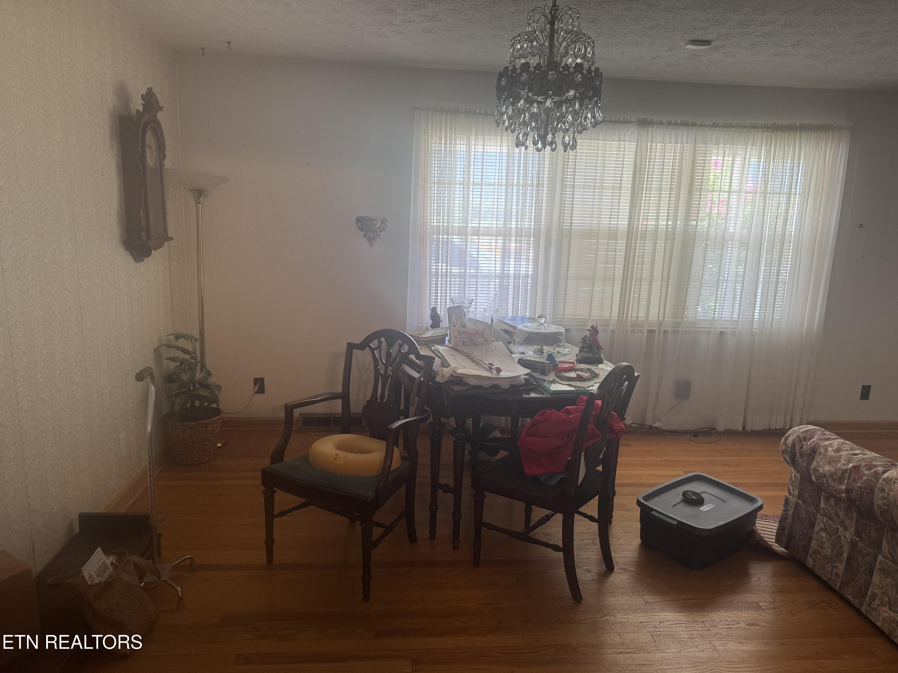 157 Petrey Road La Follette, TN 37766 - Photo 16 of 23 Living room