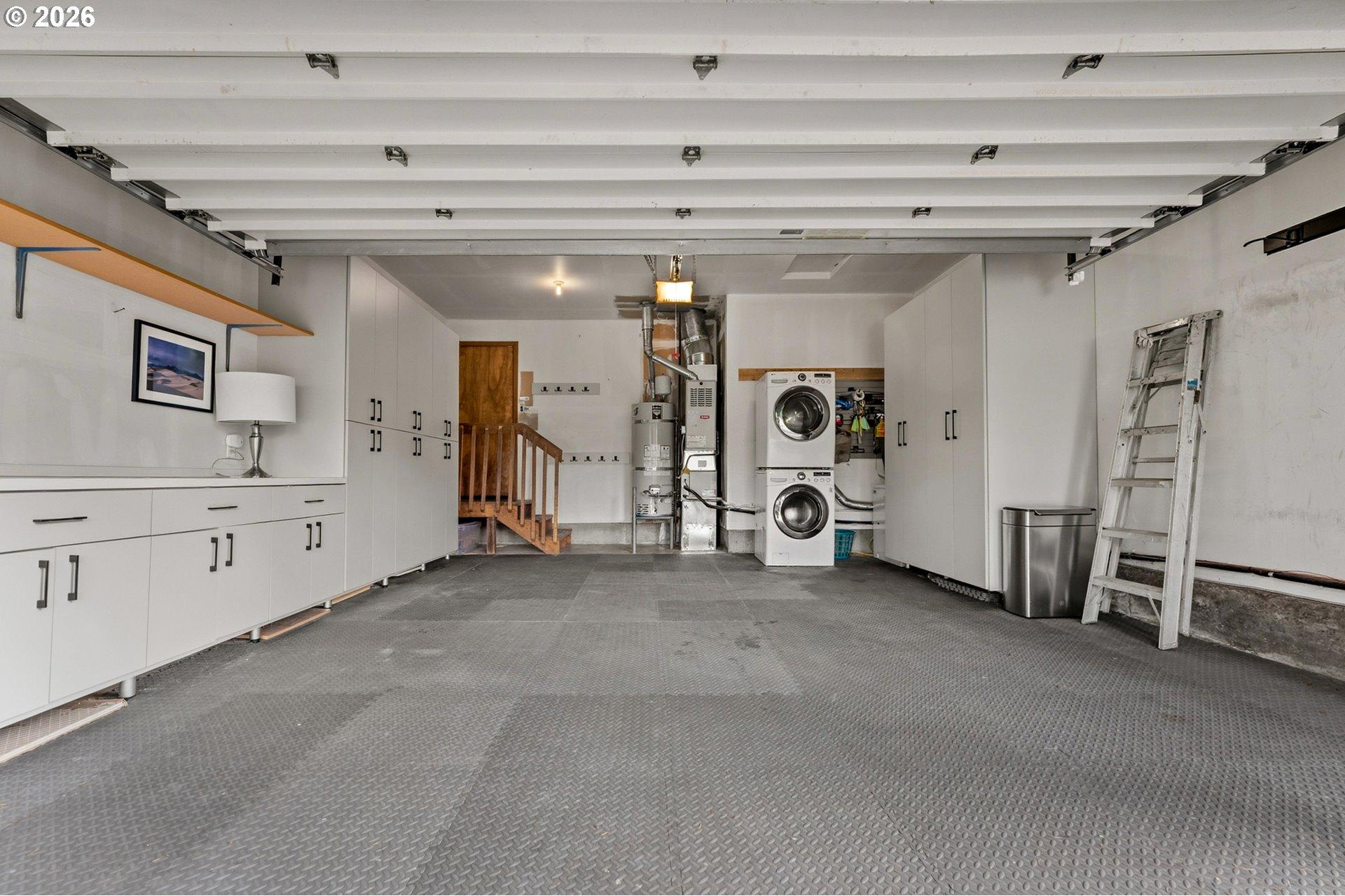3951 Southwest Canby Street Portland, OR 97219 - Photo 40 of 46 Gallery Image 40