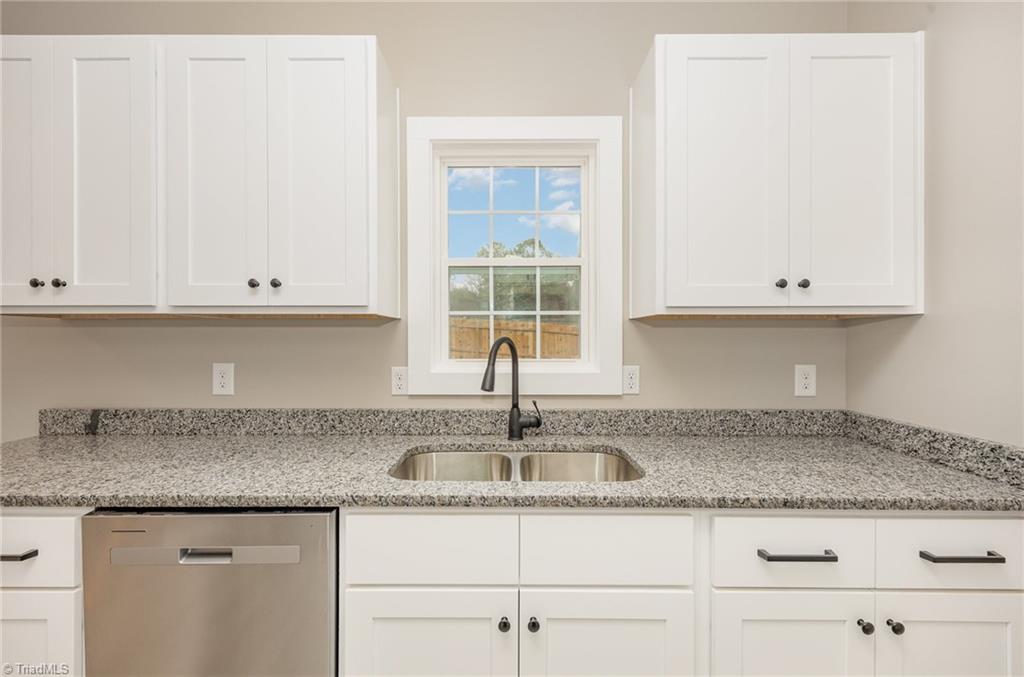 203 Reich Street Lexington, NC 27292 - Photo 9 of 27