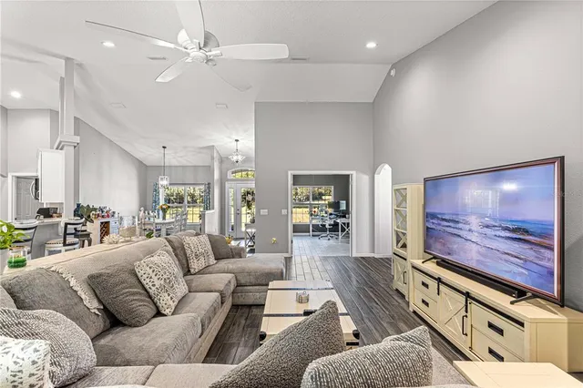 $1,250,000 | 5615 202 Place, McIntosh, FL 32664