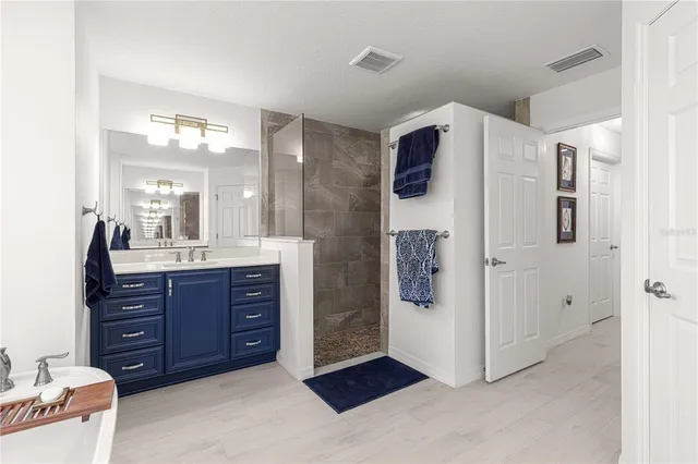 $1,250,000 | 5615 202 Place, McIntosh, FL 32664