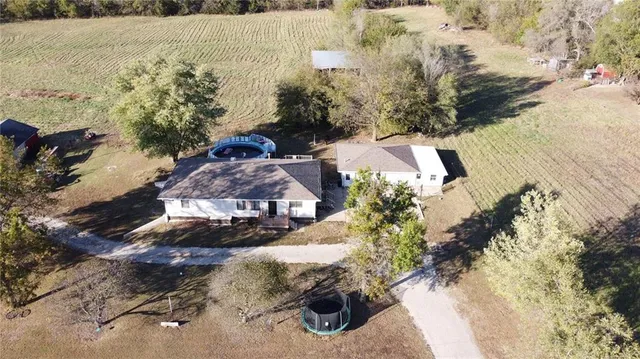 $372,500 | 2317 Maple Road, Fort Scott, KS 66701