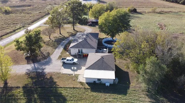 $372,500 | 2317 Maple Road, Fort Scott, KS 66701