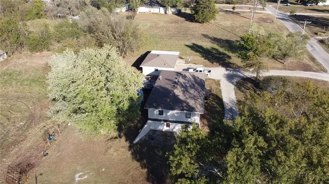 $372,500 | 2317 Maple Road, Fort Scott, KS 66701