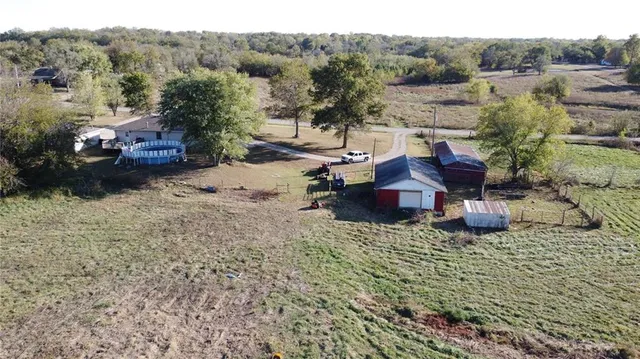 $372,500 | 2317 Maple Road, Fort Scott, KS 66701