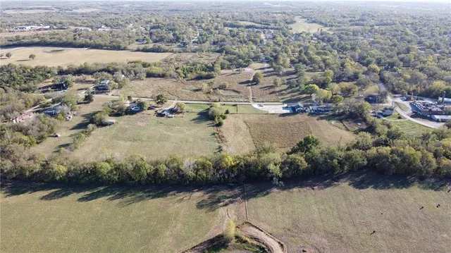 $372,500 | 2317 Maple Road, Fort Scott, KS 66701