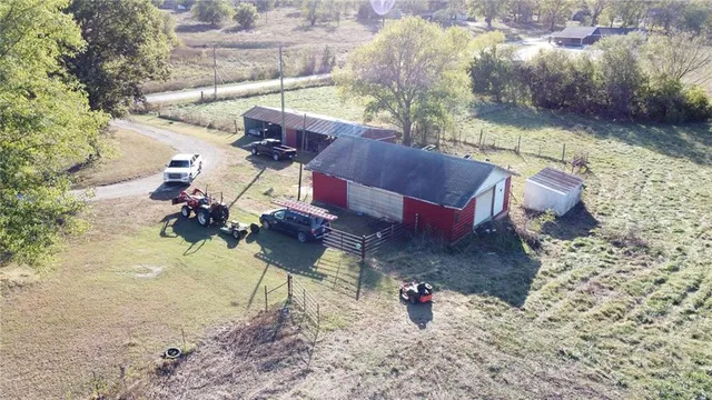 $372,500 | 2317 Maple Road, Fort Scott, KS 66701