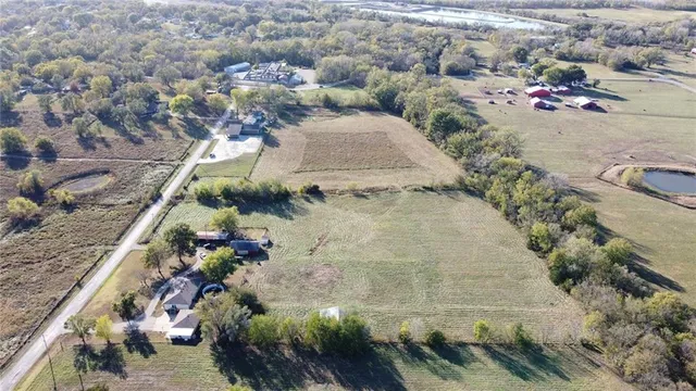 $372,500 | 2317 Maple Road, Fort Scott, KS 66701