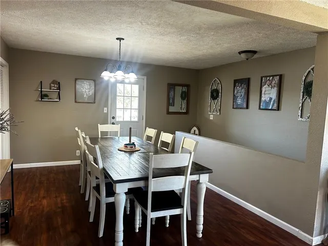 $372,500 | 2317 Maple Road, Fort Scott, KS 66701