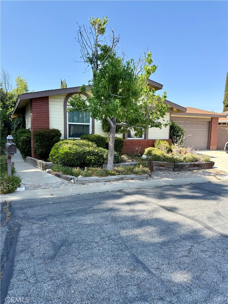 27545 Jasper Way Castaic, CA 91384 - Photo 1 of 1 a view of backyard with outdoor seating and plants