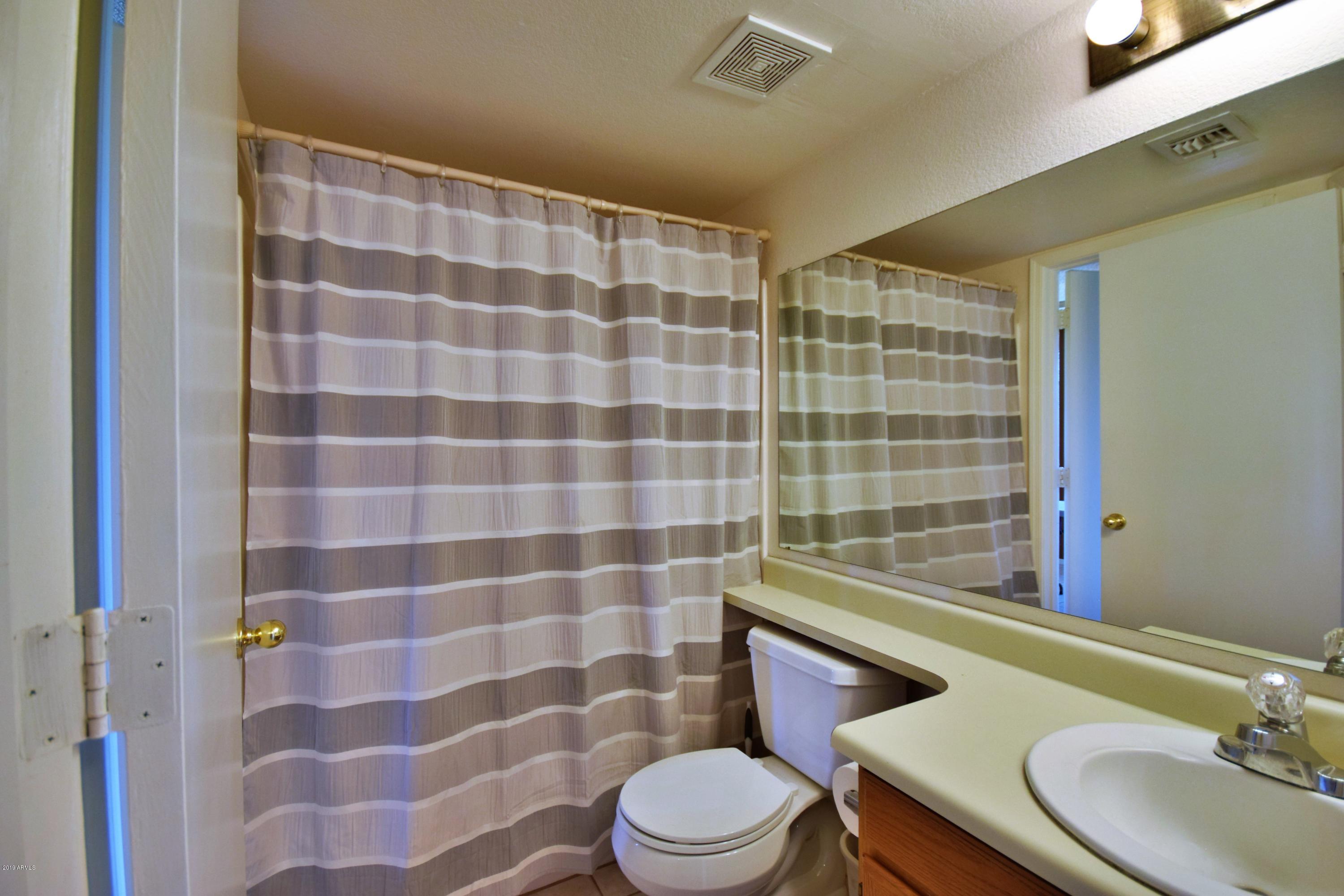 1423 East Fremont Road Phoenix, AZ 85042 - Photo 20 of 31 DSC_0084