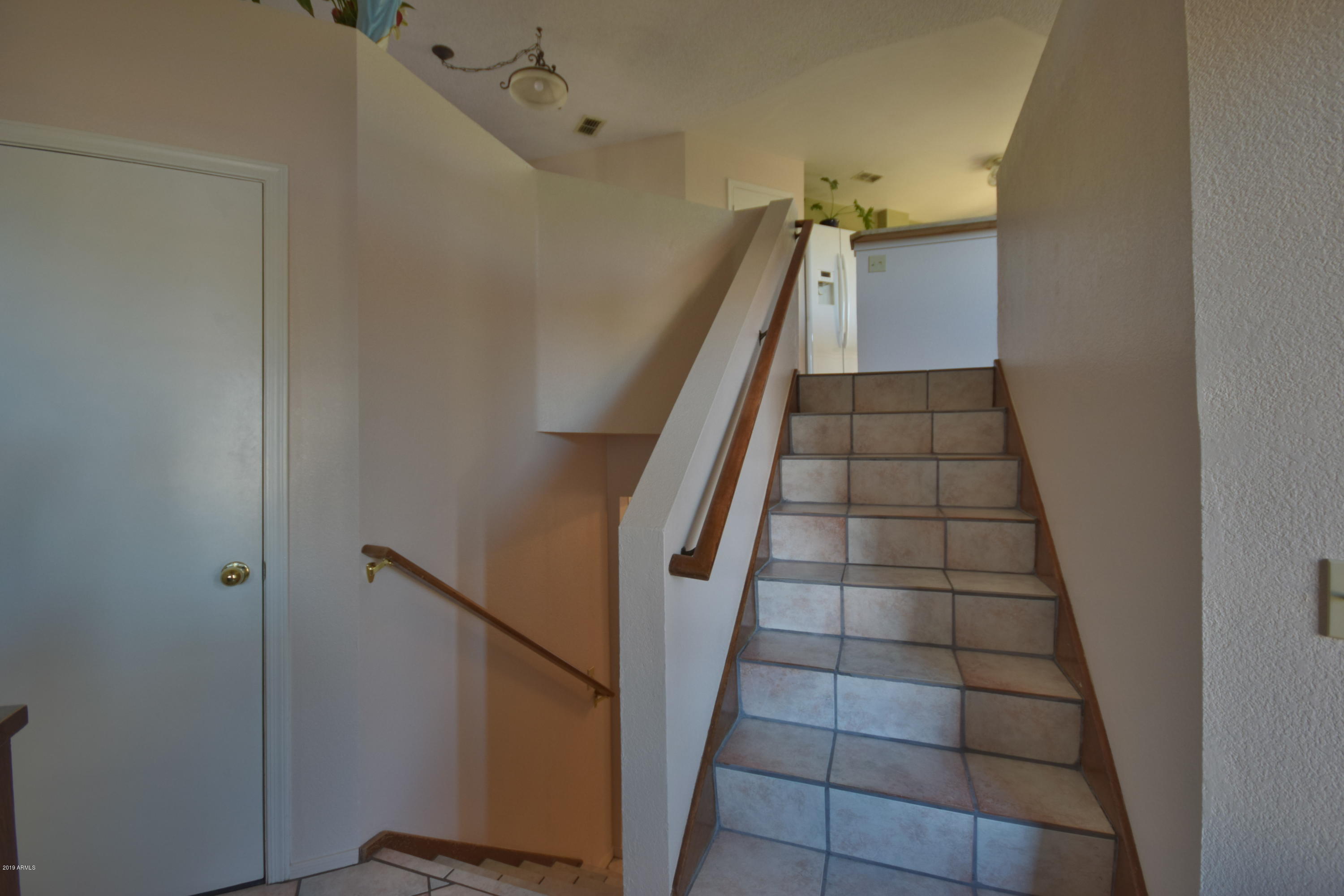 1423 East Fremont Road Phoenix, AZ 85042 - Photo 4 of 31 DSC_0065