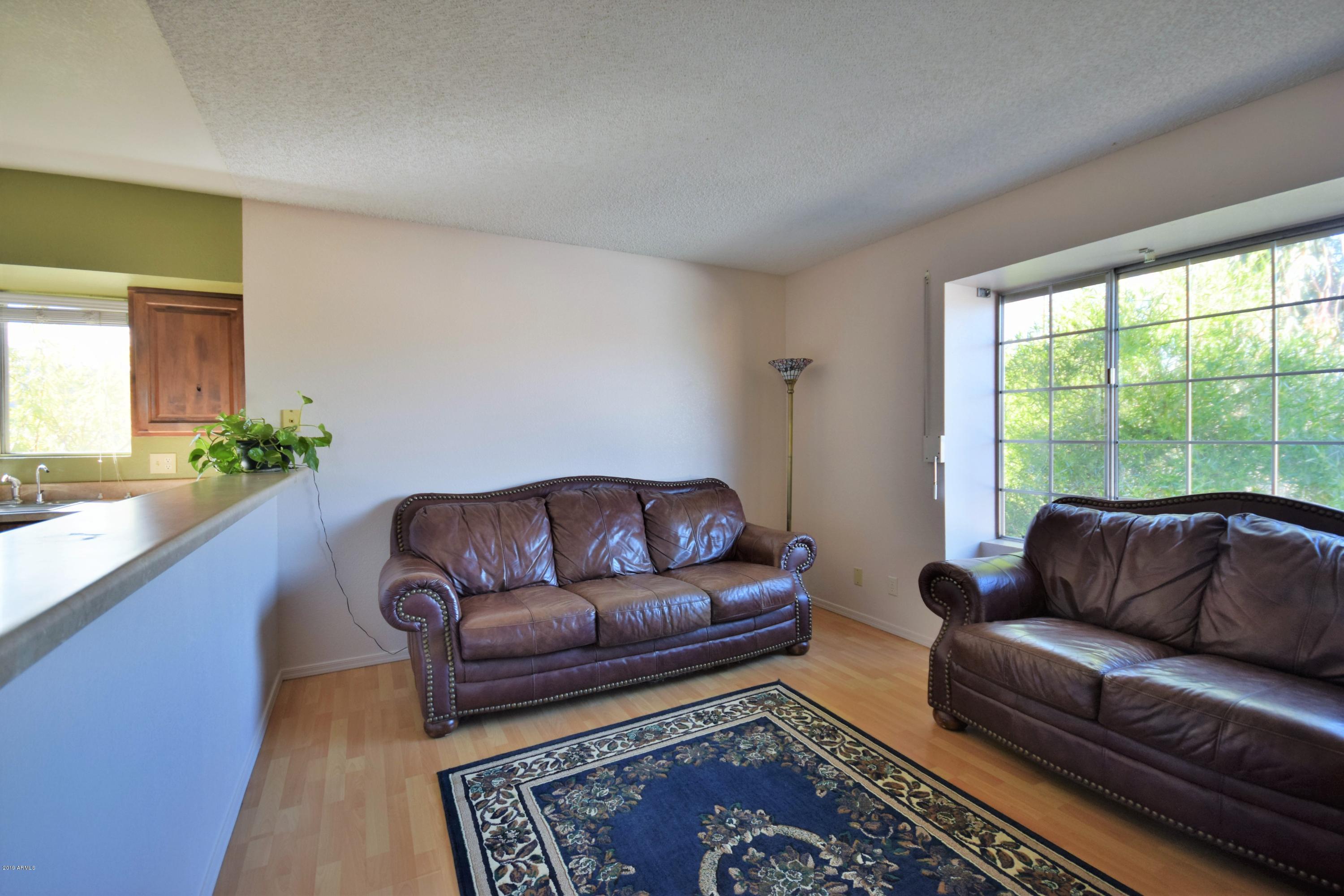 1423 East Fremont Road Phoenix, AZ 85042 - Photo 9 of 31 DSC_0071
