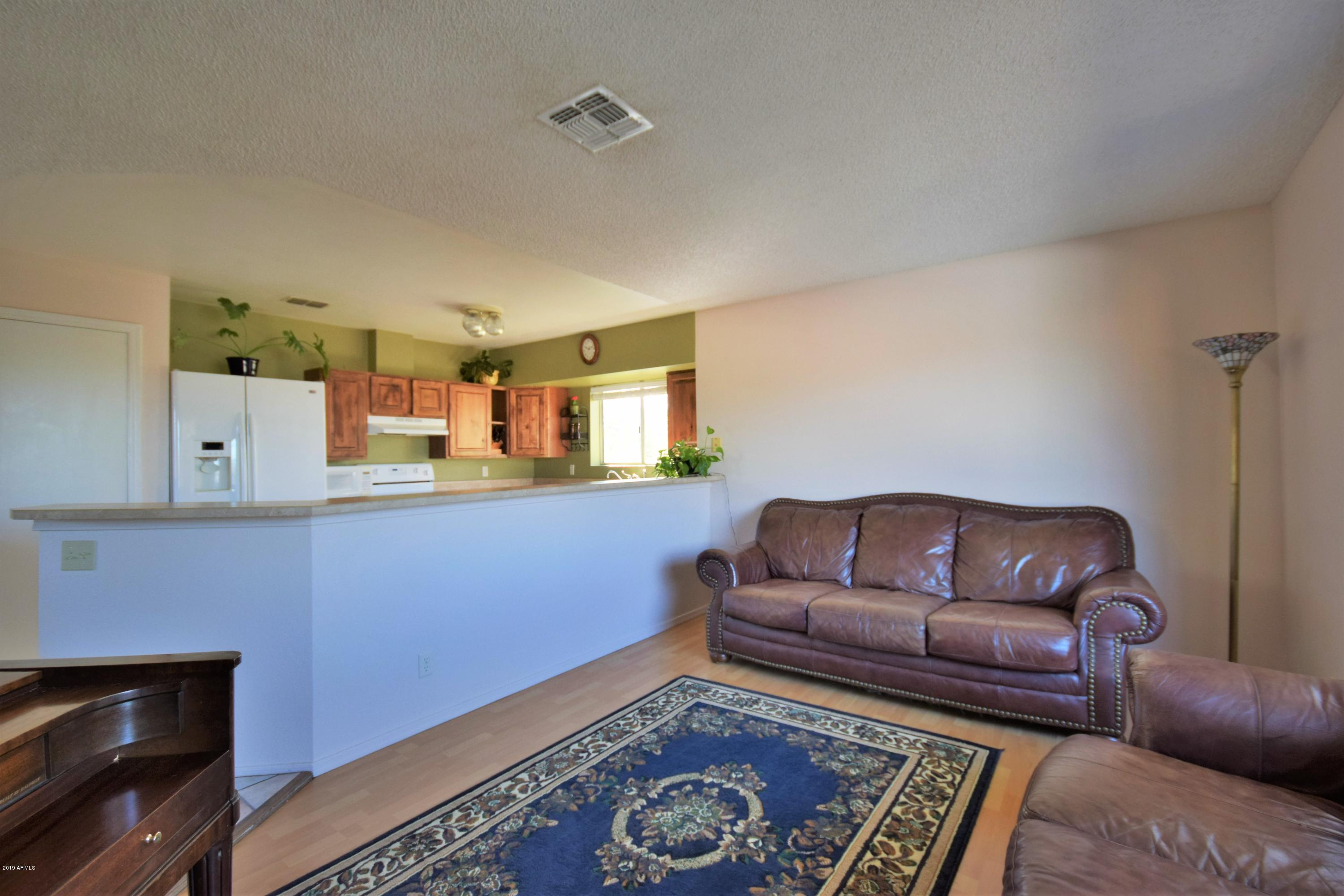 1423 East Fremont Road Phoenix, AZ 85042 - Photo 10 of 31 DSC_0072