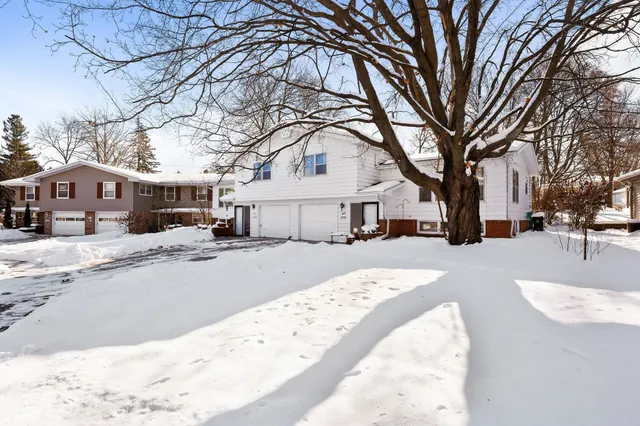 $725,000 | 5019-5021 Manitowoc Parkway, Madison, WI 53705