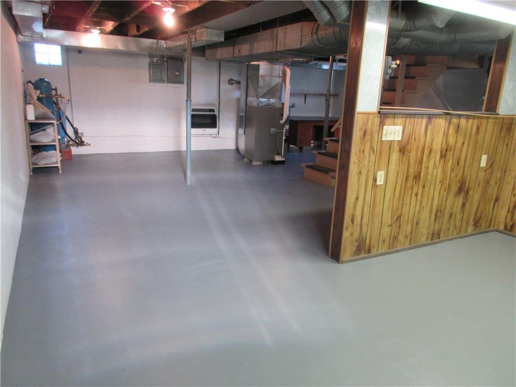 107 Blakely Road Butler, PA 16002 - Photo 16 of 25 a view of empty room with wooden floor