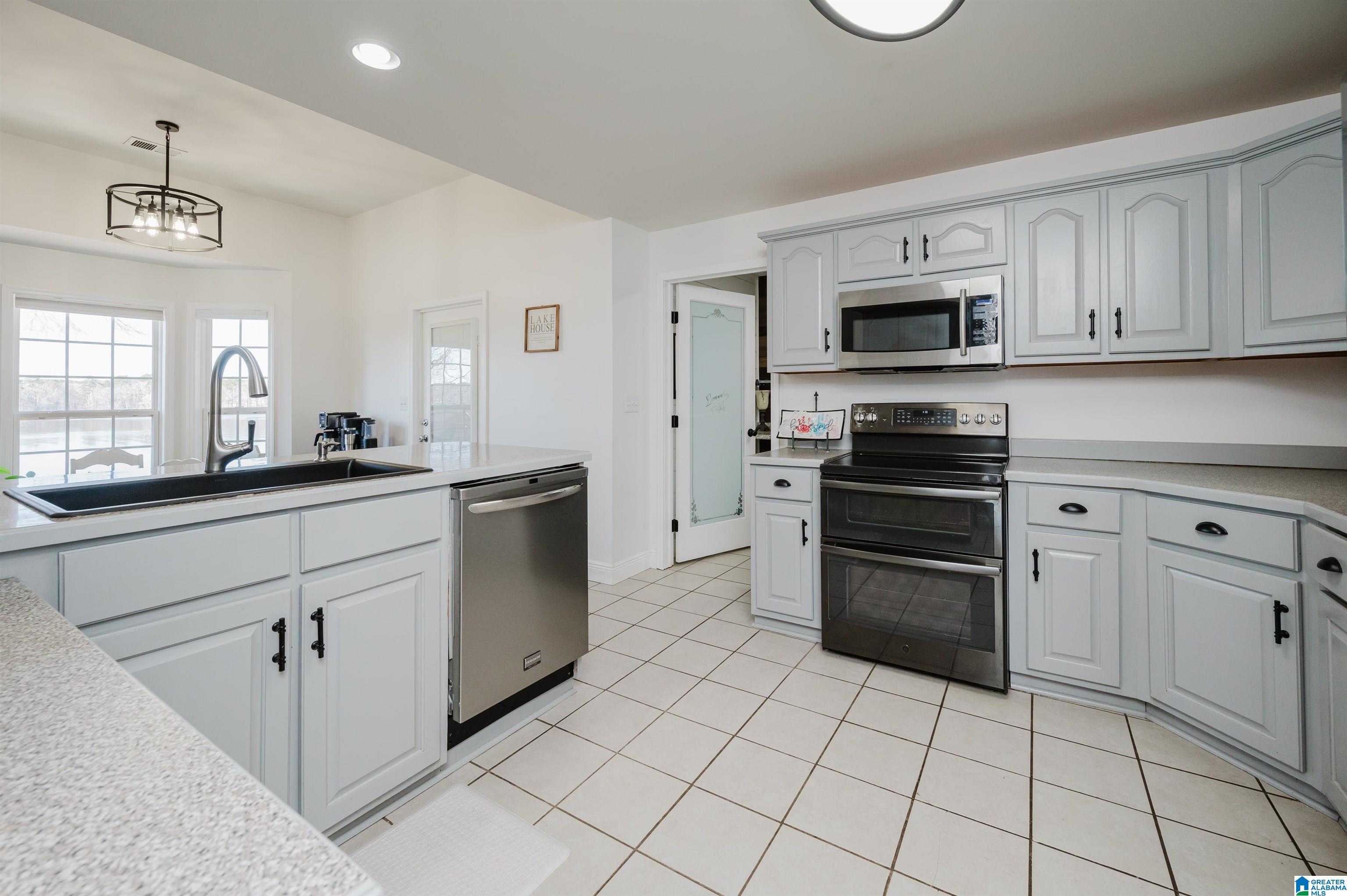 159 Sunset Lane Sylacauga, AL 35151 - Photo 22 of 63