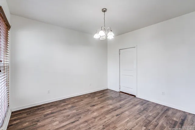 $2,250 | 313 South 6th Street, Kenedy, TX 78119