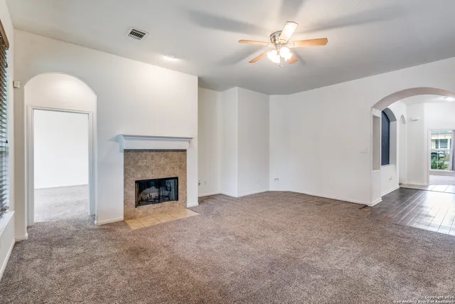 $2,250 | 313 South 6th Street, Kenedy, TX 78119