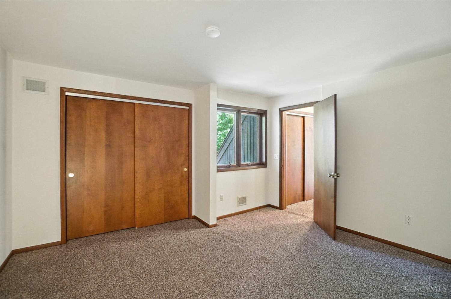 5666 Sidney Road Cincinnati, OH 45238 - Photo 26 of 49