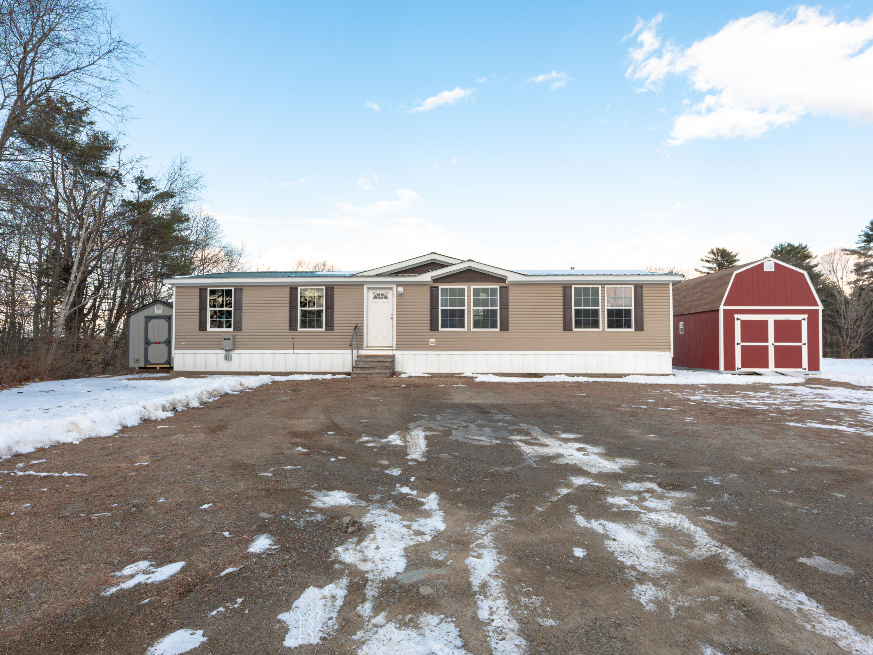 352 Brooks Road Thorndike, ME 04986 - Photo 1 of 24 Alonzo Realty - 352 Thorndike - Edited-1