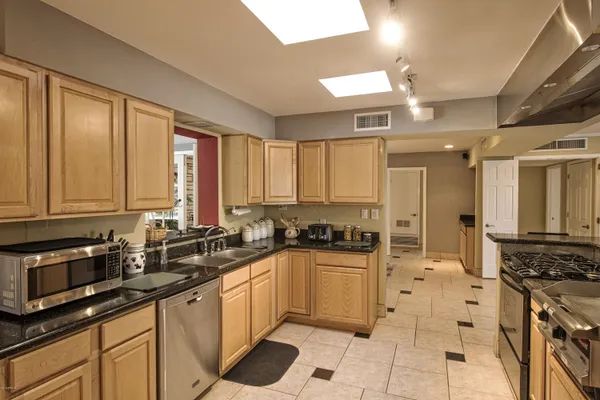 $6,495 | 4406 North Dromedary Road, Phoenix, AZ 85018