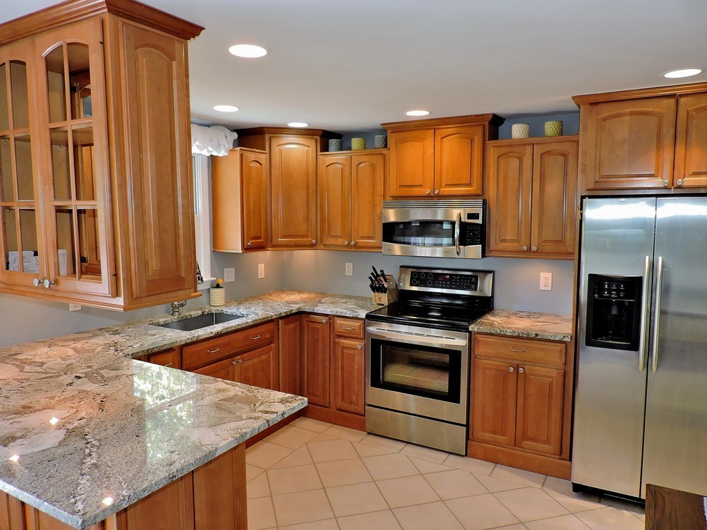 53 Huntington Road Plymouth, MA 02360 - Photo 8 of 25 Gallery Image 8