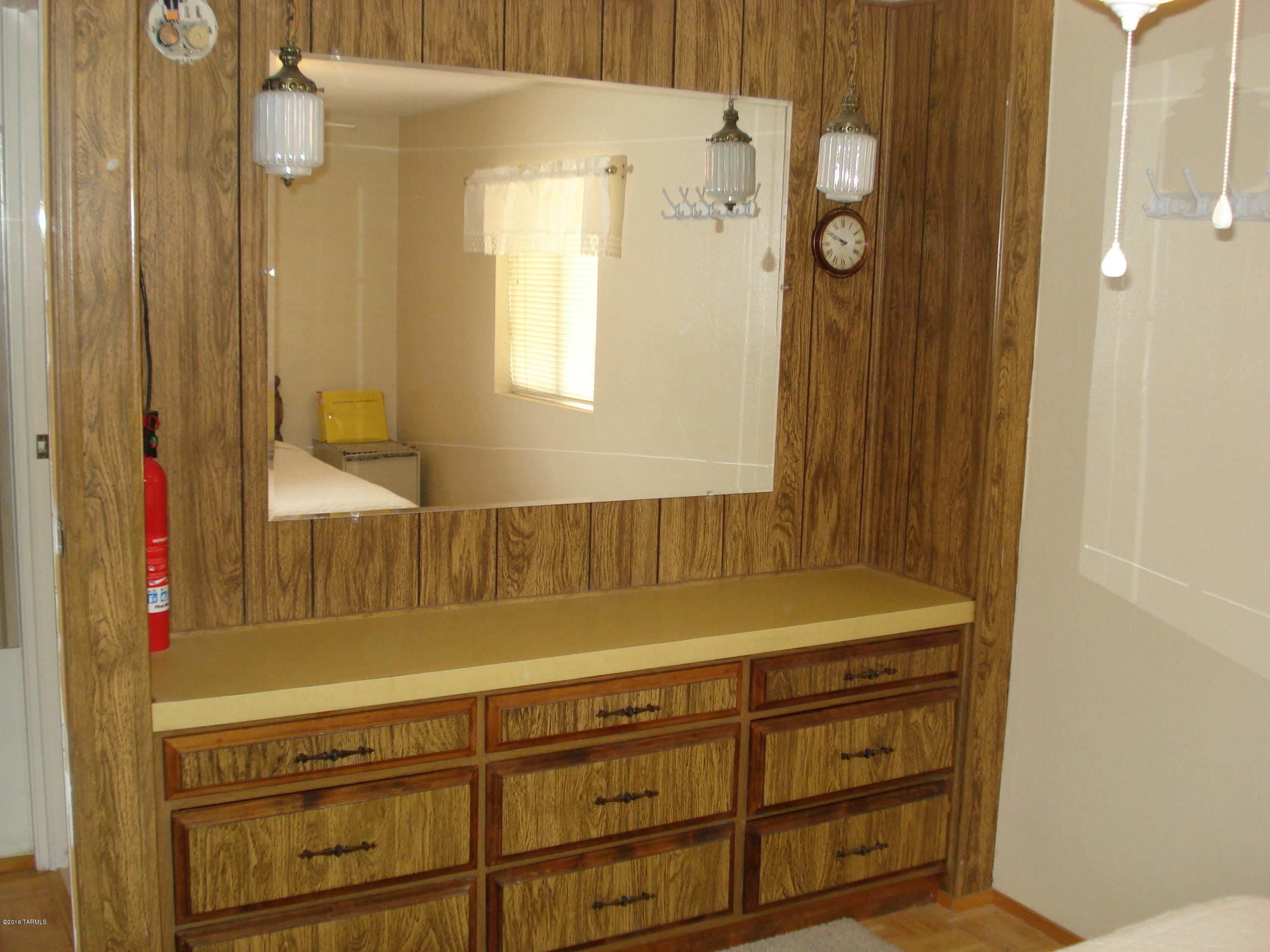 5562 West Rafter Cir Street Tucson, AZ 85713 - Photo 12 of 29 Gallery Image 12