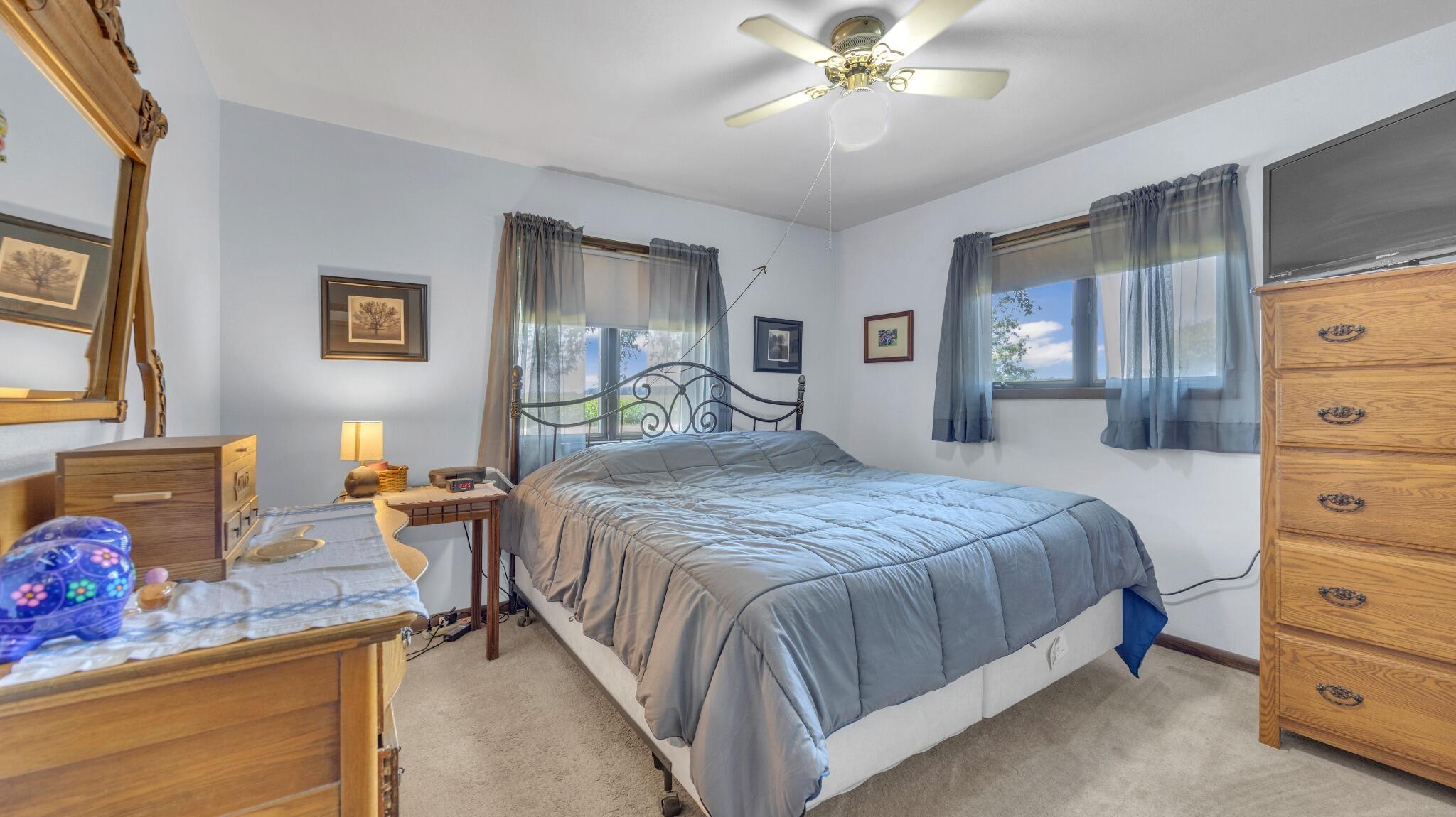 6973 Kenyon Road Byron, WI 53065 - Photo 16 of 28 Primary Bedroom - W6973 Kenyon Road, Oak