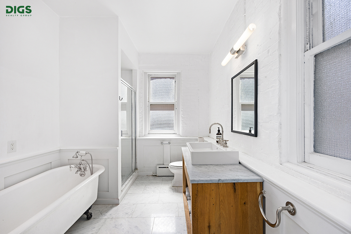 70 West 3rd Street, Unit PH3 Manhattan, NY 10012 - Photo 11 of 15