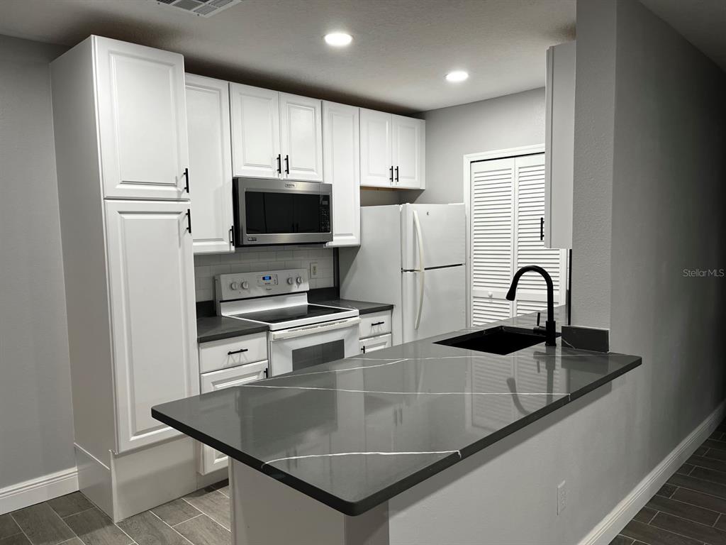 4352 South Kirkman Road, Unit 1203 Orlando, FL 32811 - Photo 9 of 27 Gallery Image 9
