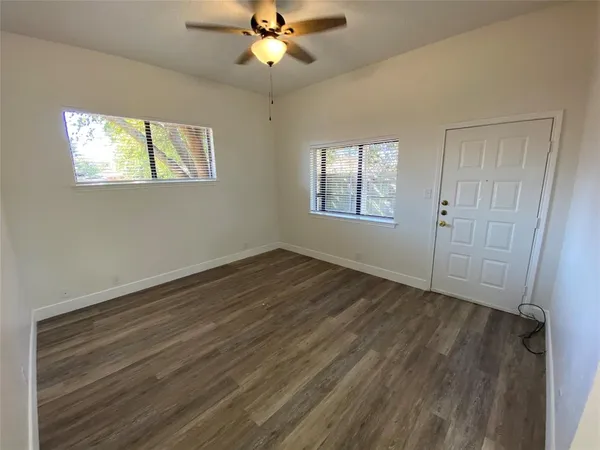 $1,400 | 109 Misty Court, Waxahachie, TX 75165